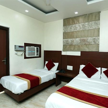 Hotel Toto International Dx Neu-Delhi Exterior foto